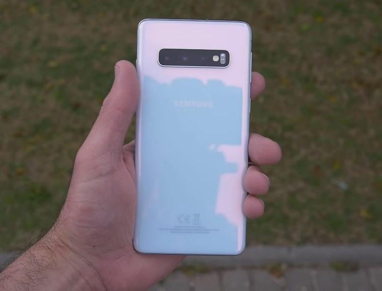 עיצוב מרשים במיוחד Galaxy S10